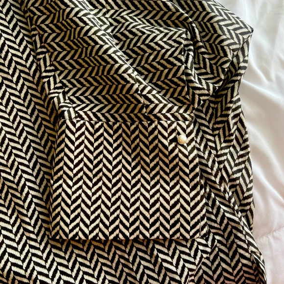 Large almost new Caroline Herrera shirt - Picture 3 of 7